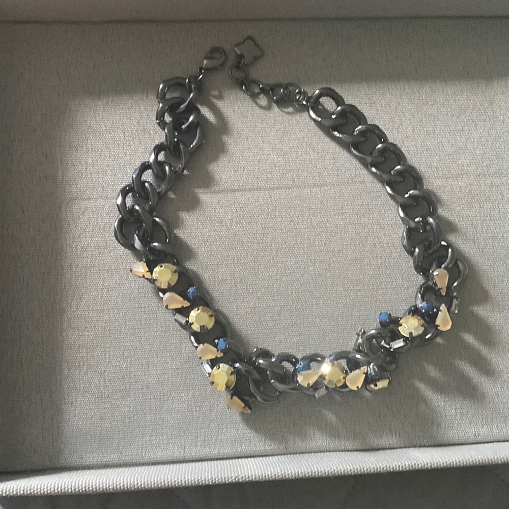 Bcbg necklace